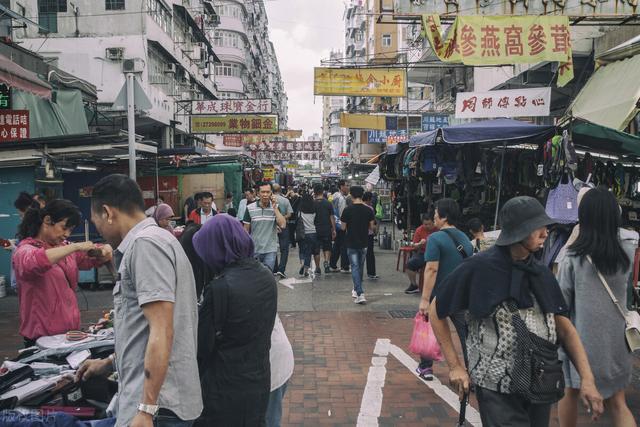 现实中如果遇到王多鱼那种情况<strong></p>
<p>以太坊杠杆</strong>，一个月能花完十个亿吗？
