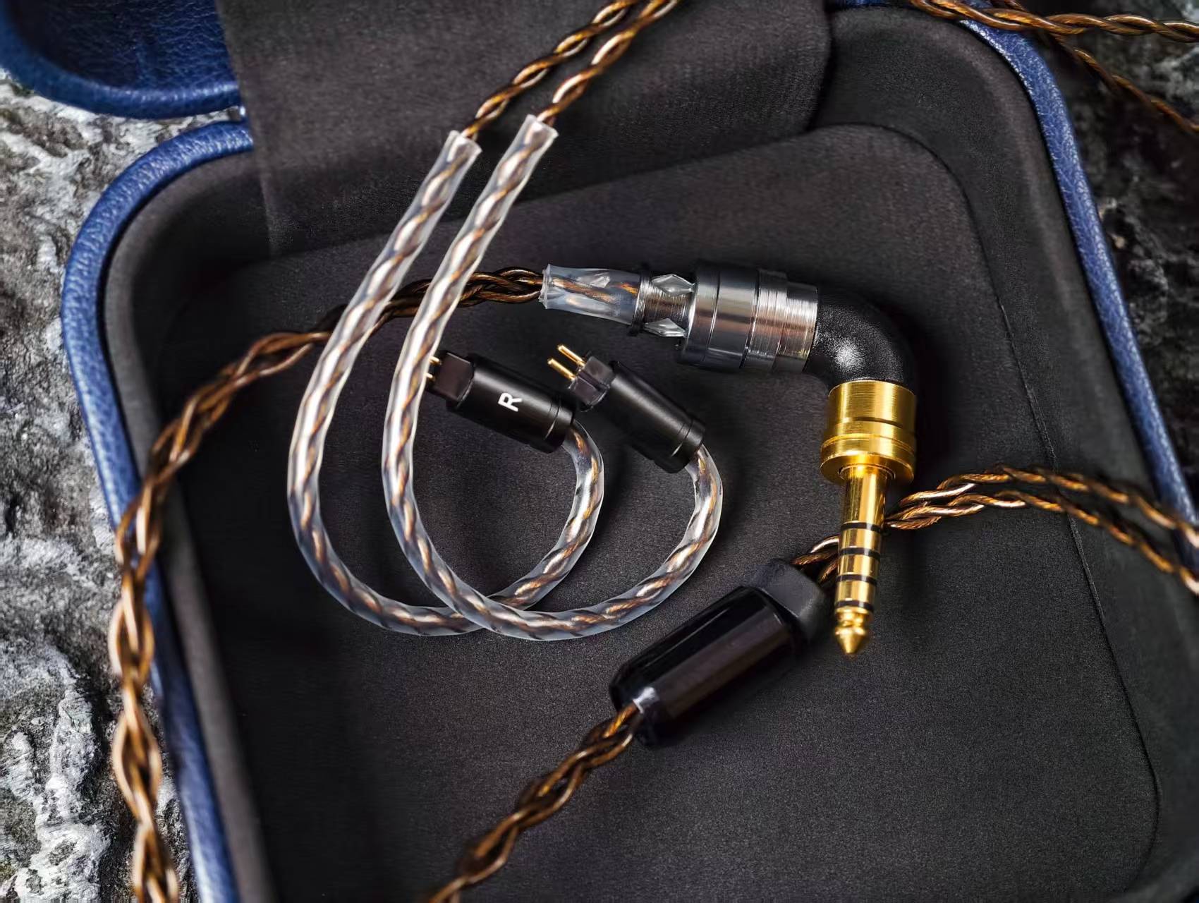 aura(aura是什么意思)